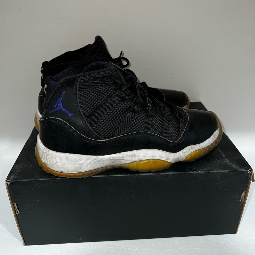 Jordan 11 space jams